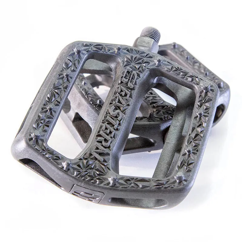 Facet Pedals