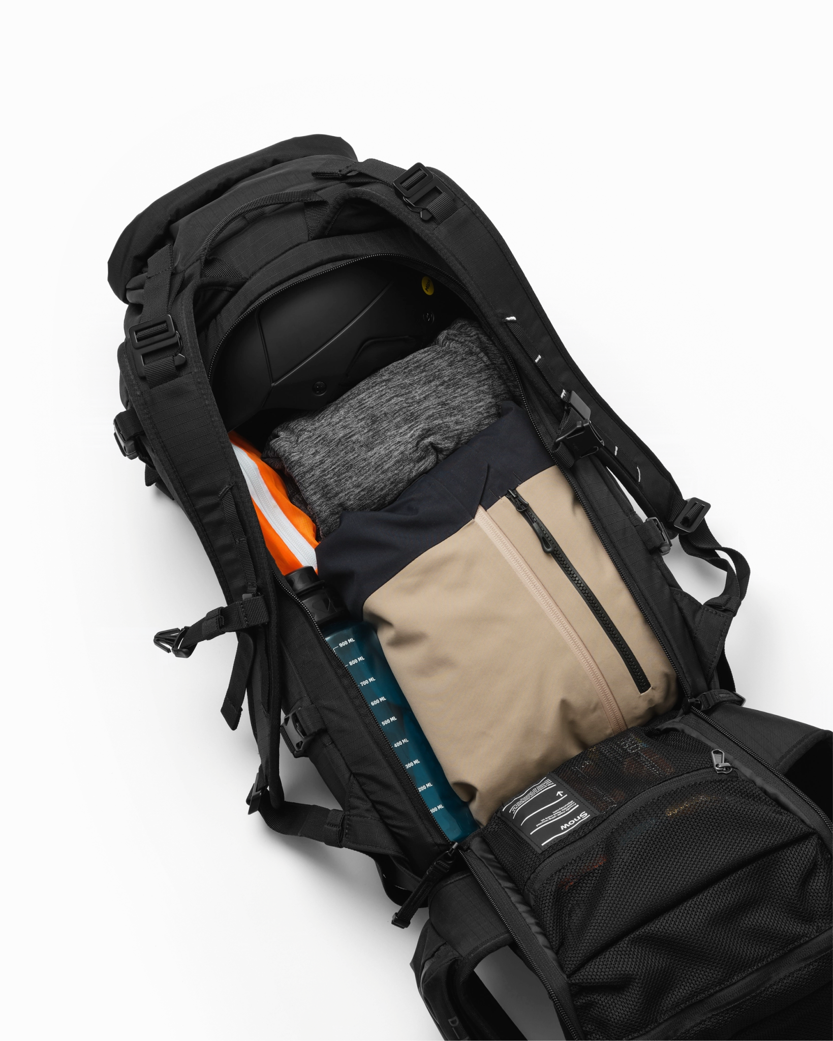 The Daytripper Ski Black Out